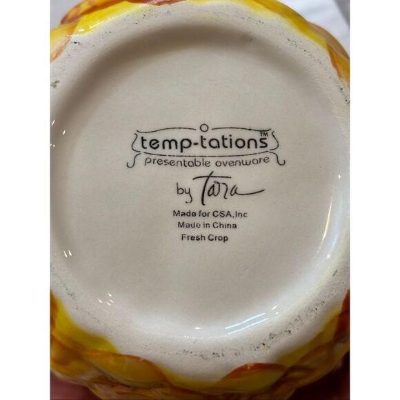 Temp-tations Presentable Ovenware Fresh Crop Small Pineapple Baking Dishes with - Picture 3 of 16